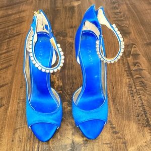 Nine West Blue Satin peep toe shoe